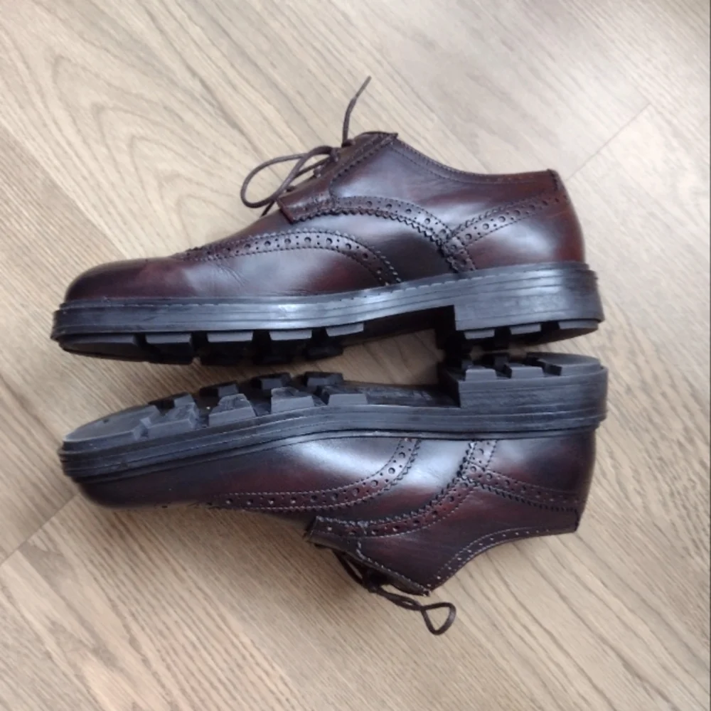Vince Camuto Men's Brown Wingtip Oxfords
